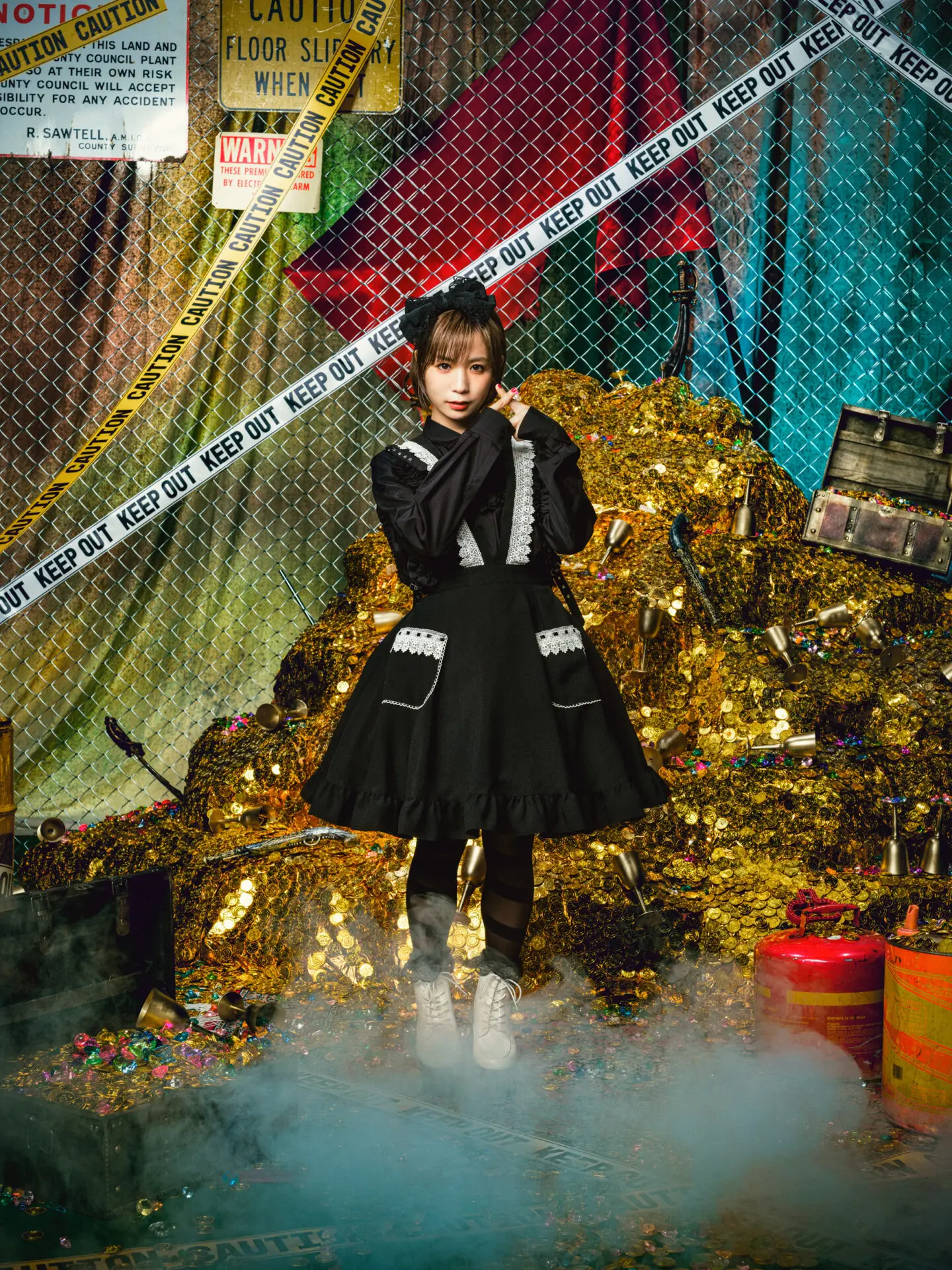 BiSH _ 美醜秘宝館 EXHiBiTiON OF BiSH | TI_ALT | Shinya Hanafusa